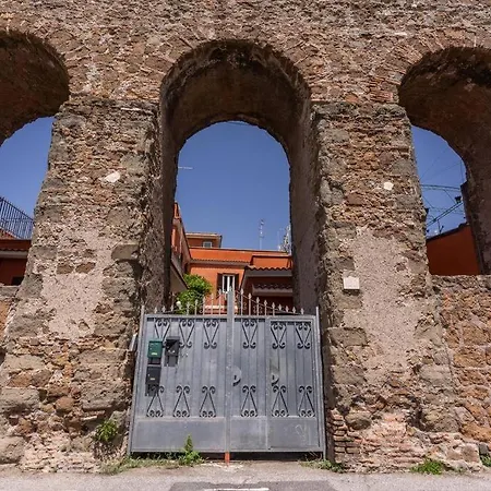 La Casa Dell'acquedotto Appartamento *