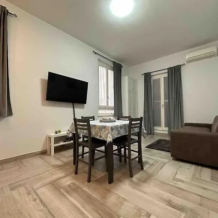 Apartament Family Flat Near Metro A *