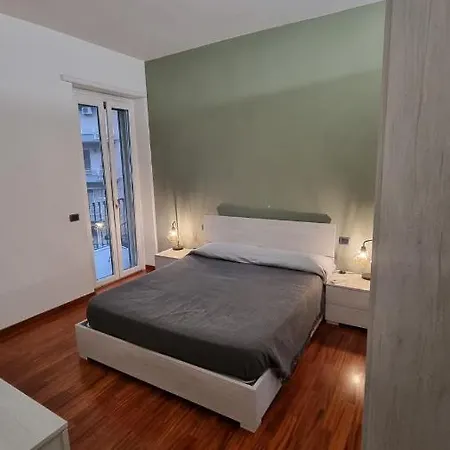 Apartment Piano - Intero A *
