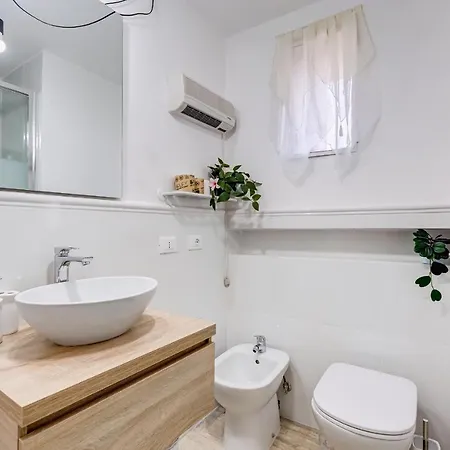 Pigna Apartment *
