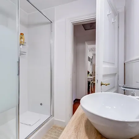 Apartment Pigna Rome
