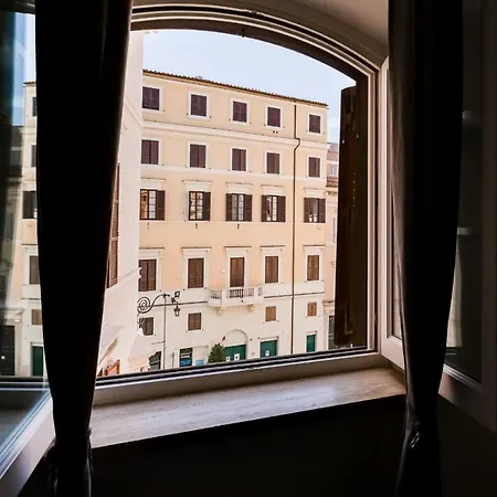 Apartment Pigna Rome