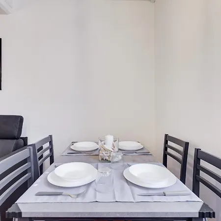 Pigna Apartment *