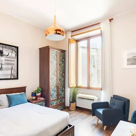 Apartment 4 Townhouse By The Spanish Steps