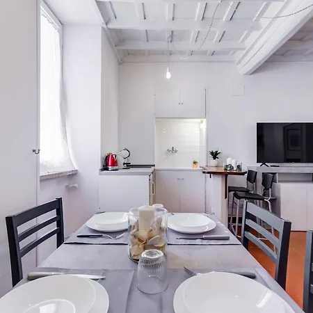 Pigna Apartment *