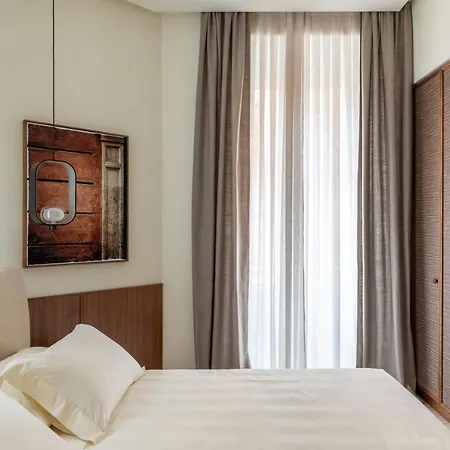 Apartment Le Di Andrea - Luxe Rome