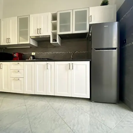 Francigena House Apartamento *