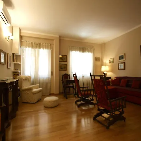 Anna House *