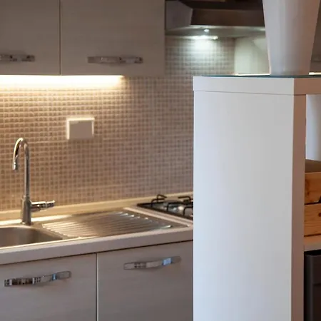 Casa Q163a Tuscolana Next To Metro Апартаменты Рим