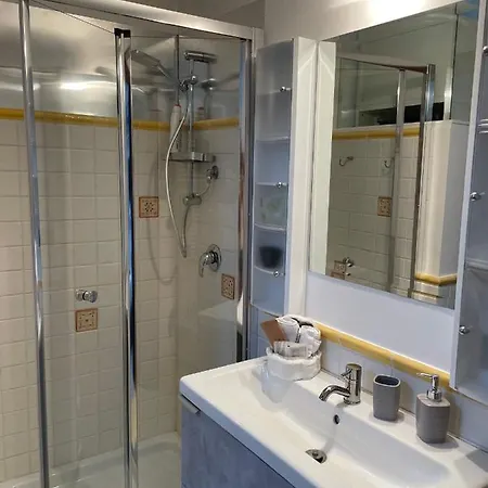 Apartment In&out - Mostacciano, Eur