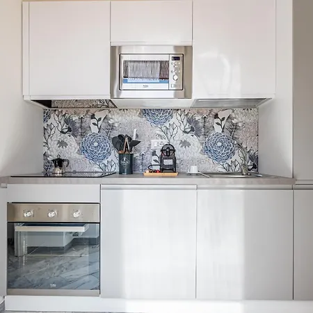 37 Monti Apartment *