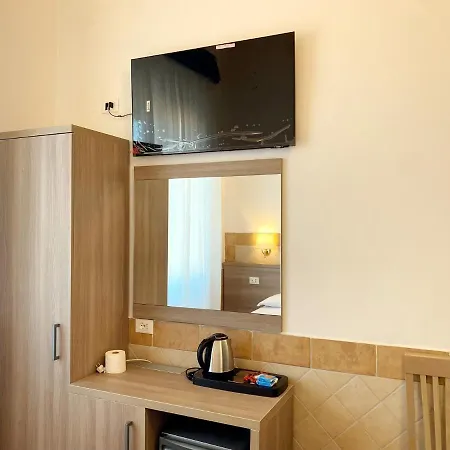 Alex Square Hotel