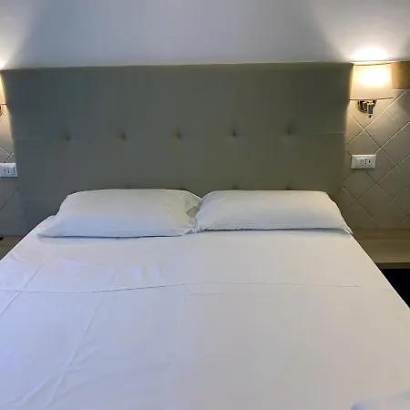 Alex Square Hotel