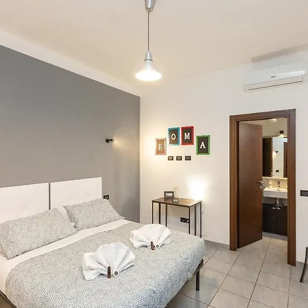 Paruta By In Apartment