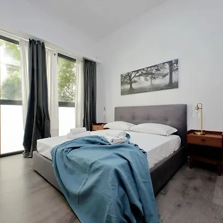 Apartment Piramide Charming