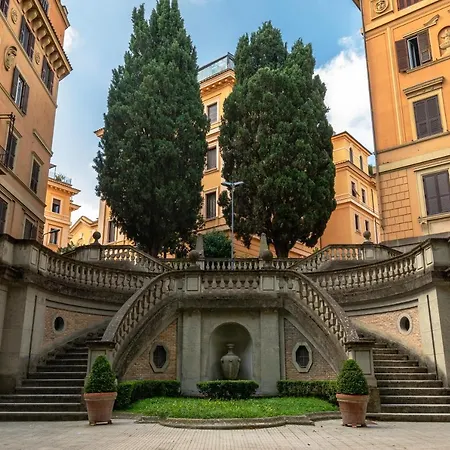 Borghese Magnolia *