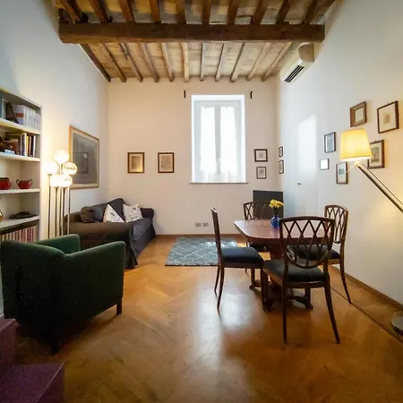 Raffaello Terrace - Near Piazza Navona Apartment