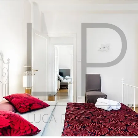San Pietro Vaticano Family House Apartment Rome
