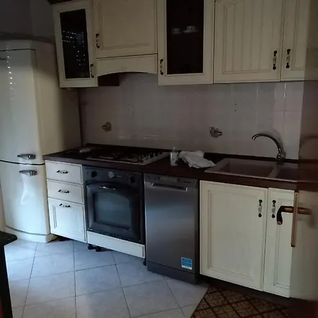 Apartment Con Due Pressi Eur Rome