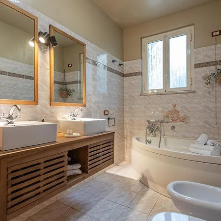 Bbhome Domus Aquae Inside Of Appia Antica Park *