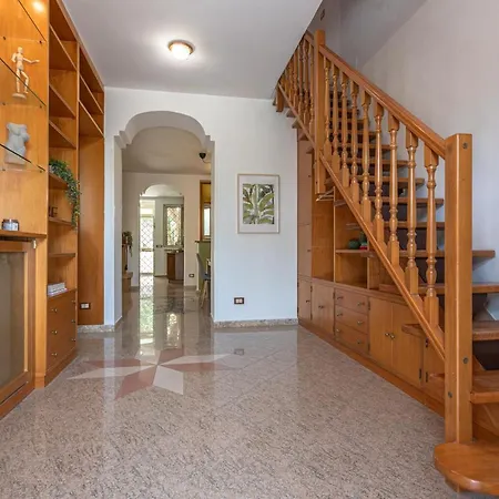 Bbhome Domus Aquae Inside Of Appia Antica Park Villa Rome