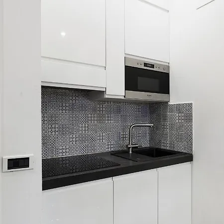 Borghese Flat With Terrace Apartamento