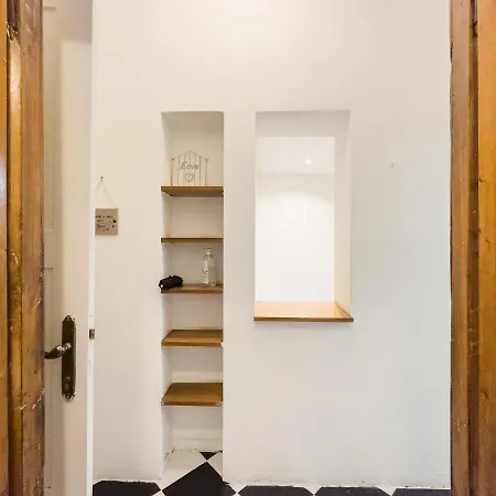 Domus Sant'elena 2 Apartment Rome