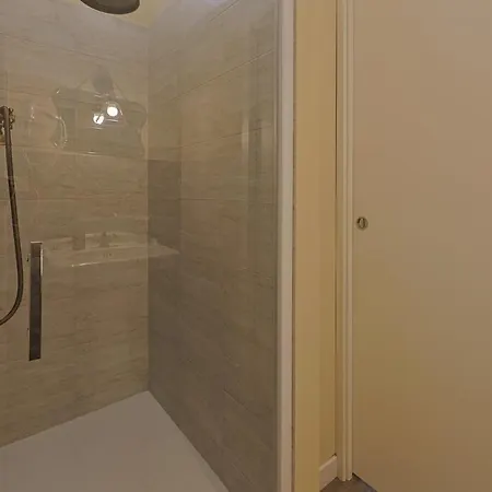Art House Suites56 Via Del Babuino 56 *