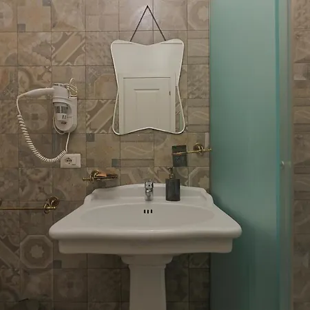 Art House Suites56 Via Del Babuino 56 Maison d'hôtes