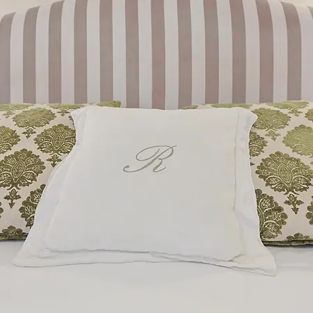 Art House Suites56 Via Del Babuino 56 * Roma
