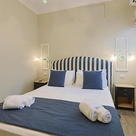 Art House Suites56 Via Del Babuino 56 Pensión Roma