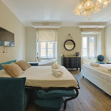 Art House Suites56 Via Del Babuino 56 Pensión