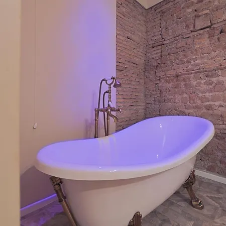 Pensión Art House Suites56 Via Del Babuino 56