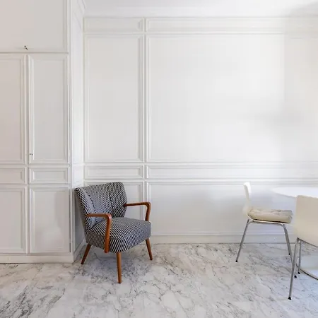 Apartment White In
