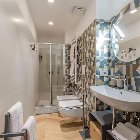 Luxury Trastevere Gym & Rooftop 5h Appartamento