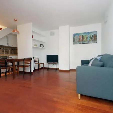 Colosseo Family Capo D'africa Ac/wifi Apartment