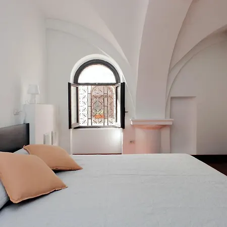 Colosseo Family Capo D'africa Ac/wifi Apartment