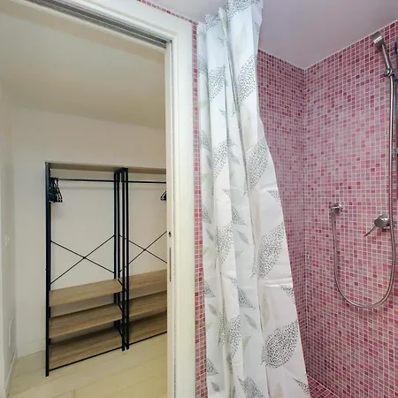 Flatinrome Trastevere 2 - Jacuzzi In Trastevere Apartment *