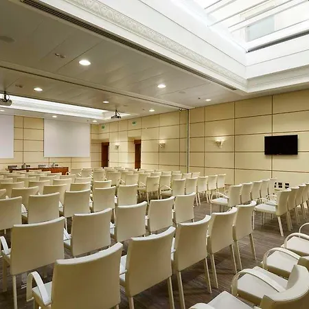 Hotel Una Deco 4*