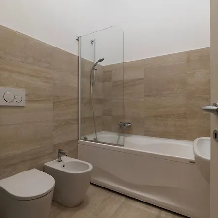 Termini & Acquario Romano Bright Apartment *