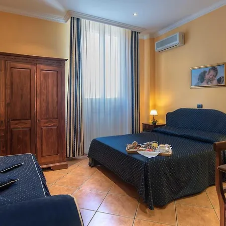 Caracciolo 3*