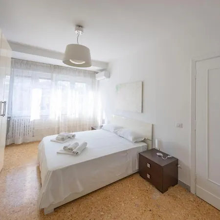 Apartment Centro Storico-5min Vaticano Domus