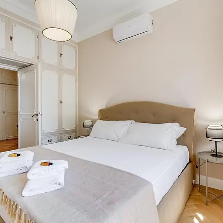 Bmga L Chic And Charm 3bdr Apt In Coppede District Roma