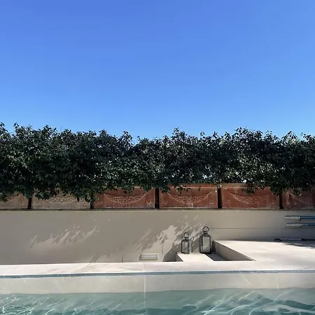 Modern Luxury Pool House Holiday home *
