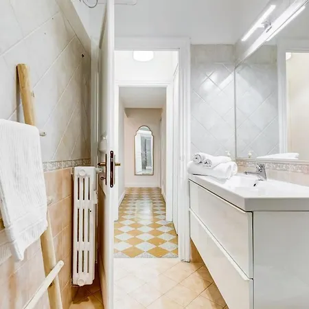 Apartment Piazza Di Spagna 72 - Your Italian Holidays