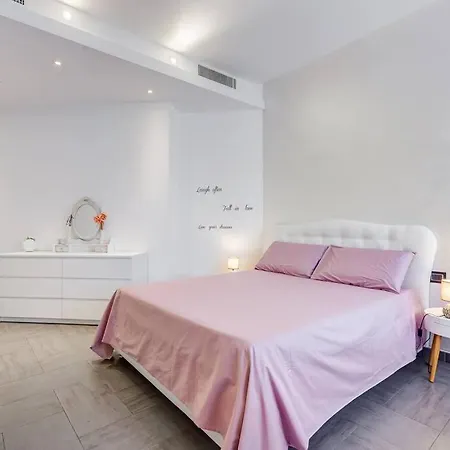 Violin Key House Apartment