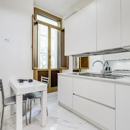 Apartment Opera Exclusive House By Premium Collection Rome