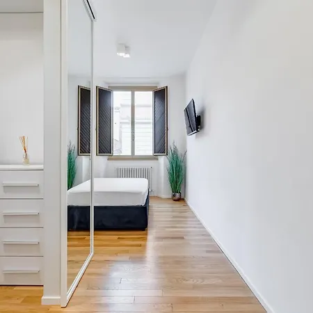 Apartment Opera Exclusive House By Premium Collection *