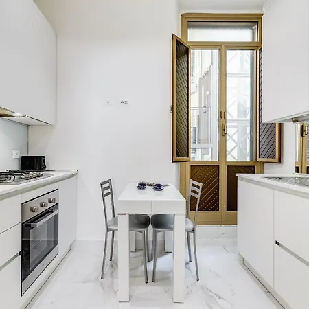 Apartment Opera Exclusive House By Premium Collection *