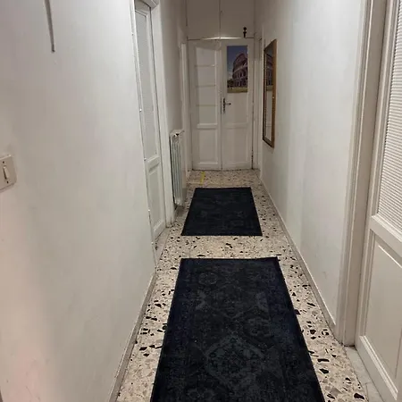 Baraka Hostel Rome